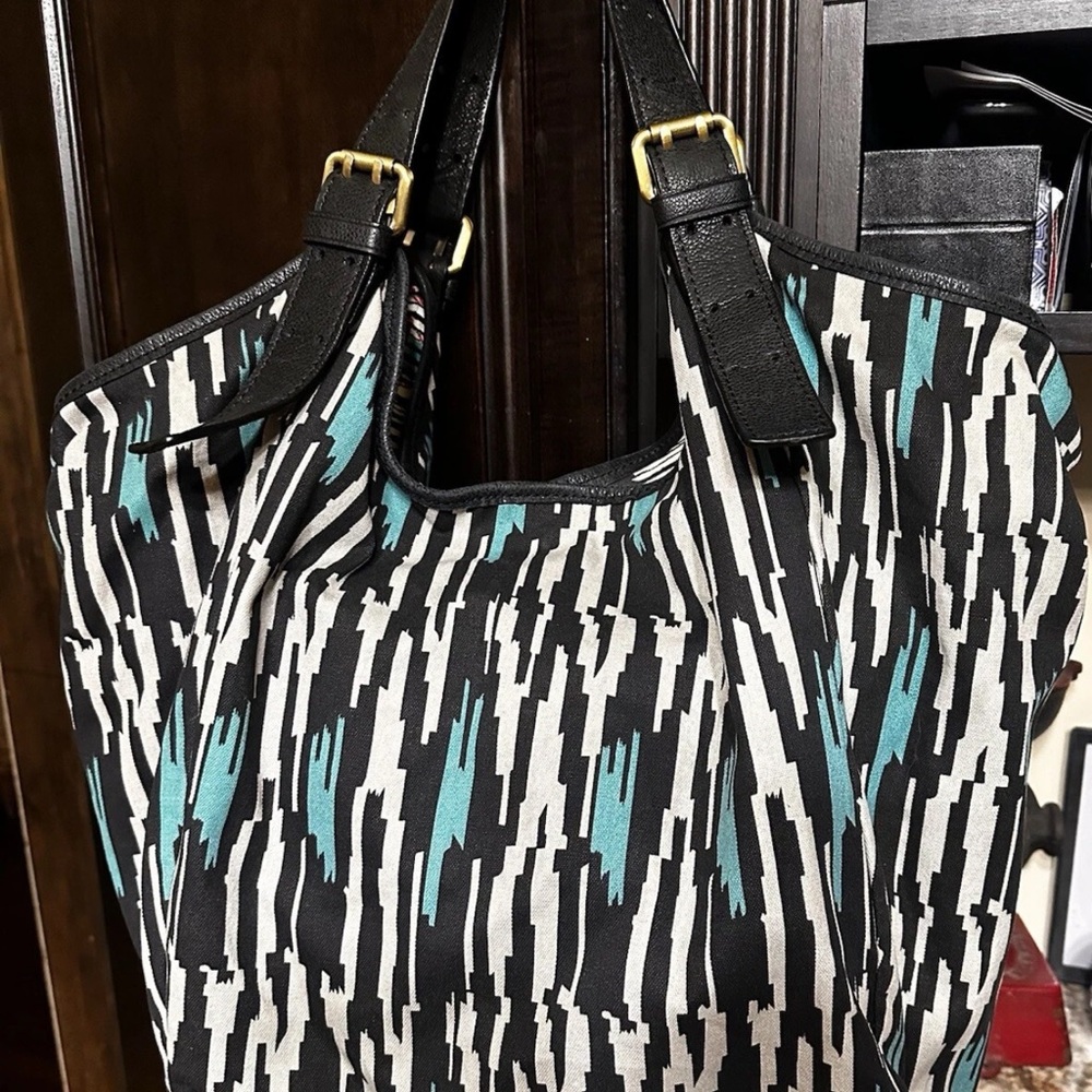 Cynthia Vincent Black and Blue Tote/purse with Bold Pattern